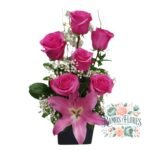 Arreglo 6 Rosas Rosadas + Lirio