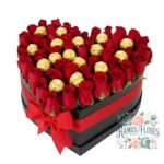 Box Corazón 36 Rosas + Bombones
