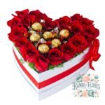 Box Corazón 18 Rosas + Bombones