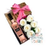 Box Cuadrado 6 Rosas Eternas De Jabón + Vino Late Harvest Rosé + Caja De Bombones