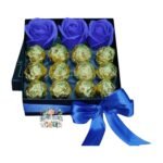 Box Cuadrado 3 Rosas Eternas De Jabón + 12 Bombones