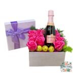 Box Cuadrado 12 Rosas Eternas De Jabón + Bombones + Espumante
