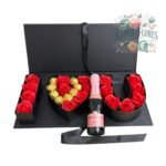 Caja De 10 Rosas Eternas De Jabón + Bombones + Espumante Valdivieso Limited Rose + Mini Globo