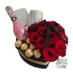 Box Corazón 10 Rosas + Espumante Jp Chenet Ice Rosé + 2 Copas de Vidrio Espumante + Bombones