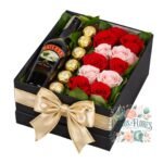 Box Cuadrado 10 Rosas + Bombones + Botella de Baileys