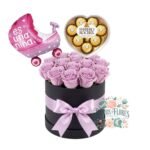 Box Cuadrado 12 Rosas + Bombones Ferrero + Globo
