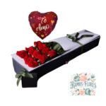 Caja 12 Rosas Rojas + Globo